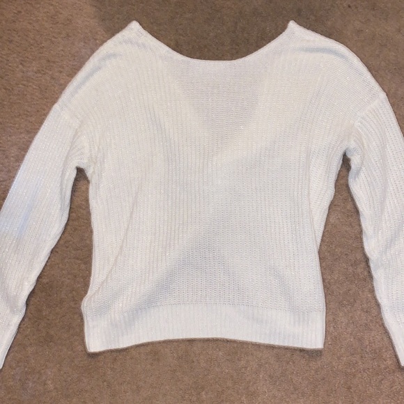White sparkly knotted in the front sweater - Picture 3 of 4